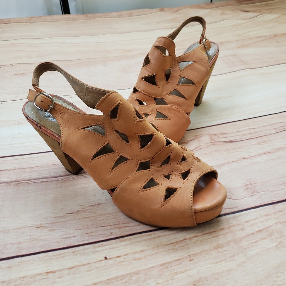 Jeffrey Campbell Havana Slingback Heels Women 7.5 Cutout Peep Toe Block‎ Heel